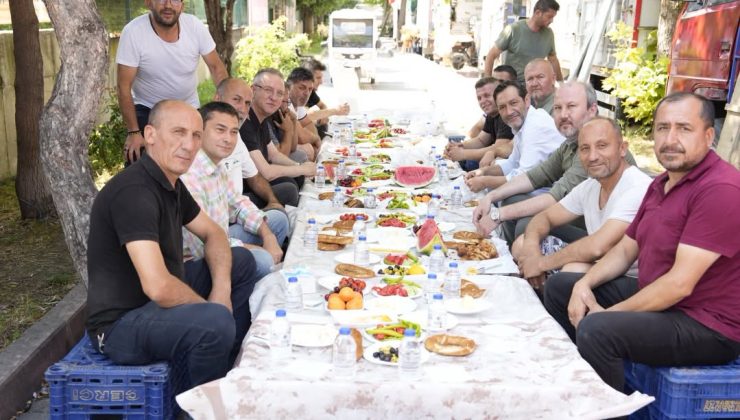 Milletvekili Demir ile Başkan Derin pazarcı esnafıyla kahvaltıda buluştu