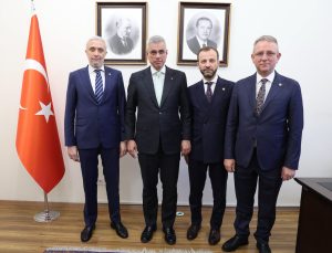 Kütahya’nın sağlık yatırımları Bakan Memişoğlu ile görüşüldü