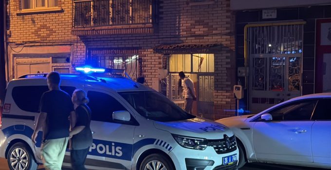 Kendisinden haber alınamayan adam evinde ölü bulundu
