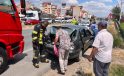 Kamyon otomobile arkadan çarptı: 2 çocuk yaralı