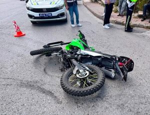 Otomobil ile motosiklet çarpıştı: 1 yaralı
