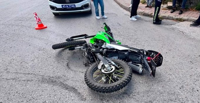 Otomobil ile motosiklet çarpıştı: 1 yaralı