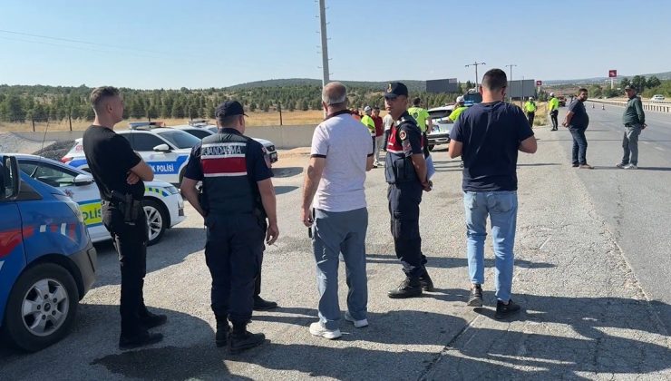 Yolcu otobüsü şarampole devrildi: 24 yaralı
