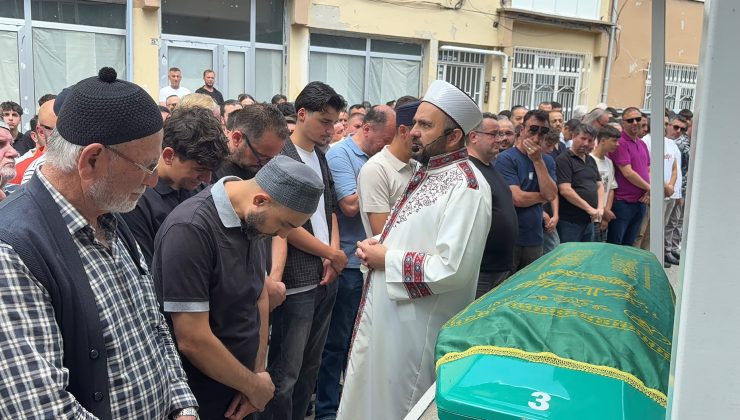 Antalya’daki otel yangınında ölen öğrenci Kütahya’da toprağa verildi