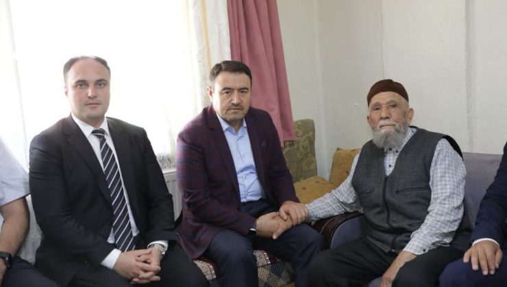 Vali Işın, Gazi Mehmet Torun’u evinde ziyaret etti