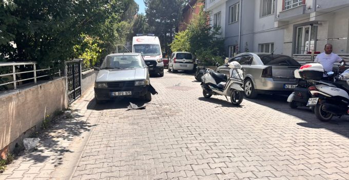 Otomobil ile motosiklet çarpıştı: 1 yaralı
