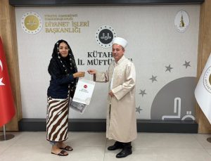 Meksikalı Rubi Kütahya’da Müslüman oldu, Ayşe ismini aldı