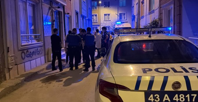 24 YAŞINDAKİ SURİYELİ GENÇ EVİNDE ÖLÜ BULUNDU