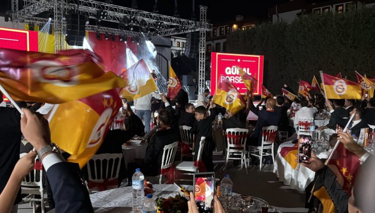 GALATASARAY’IN 26’NCI ŞAMPİYONLUĞU KÜTAHYA’DA COŞKUYLA KUTLANDI