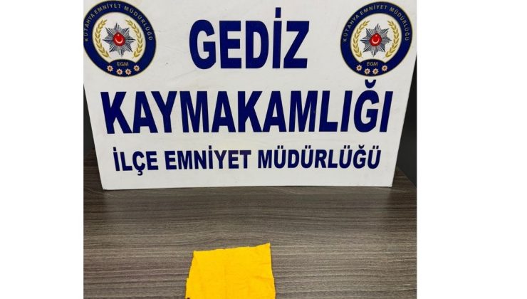 Durdurulan araçta 272 içimlik sentetik uyuşturucu ele geçirildi