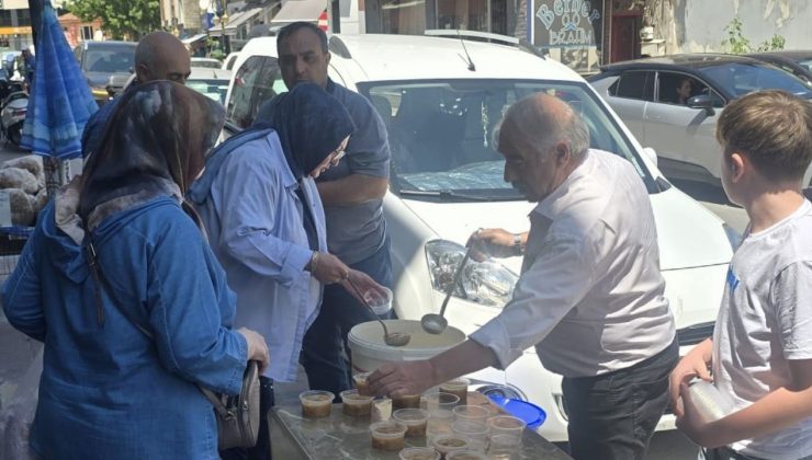 Asım Gündüz esnafından 500 kişilik aşure ikramı