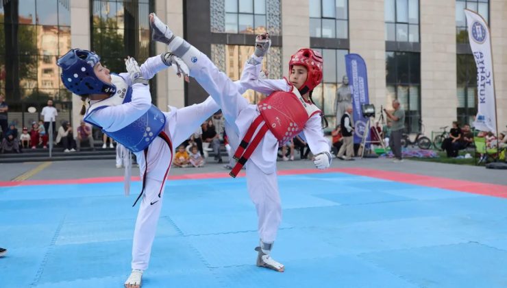 Kütahya’da tekvando şöleni: Minik sporcular dostluk müsabakasında buluştu