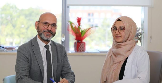 KÜTAHYA’DA GENEL ANESTEZİ UYGULANMADAN RAHİM KANSERİ AMELİYATI YAPILDI
