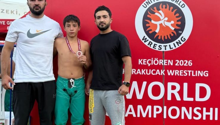 Tavşanlılı milli güreşçi Efe Nuh Dinçer’den, Dünya Şampiyonasında derece