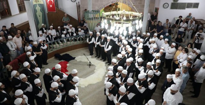 YÜZYILLAR SONRA KÜTAHYA’DA MEVLEVÎ NEFESİ YENİDEN HAYAT BULDU