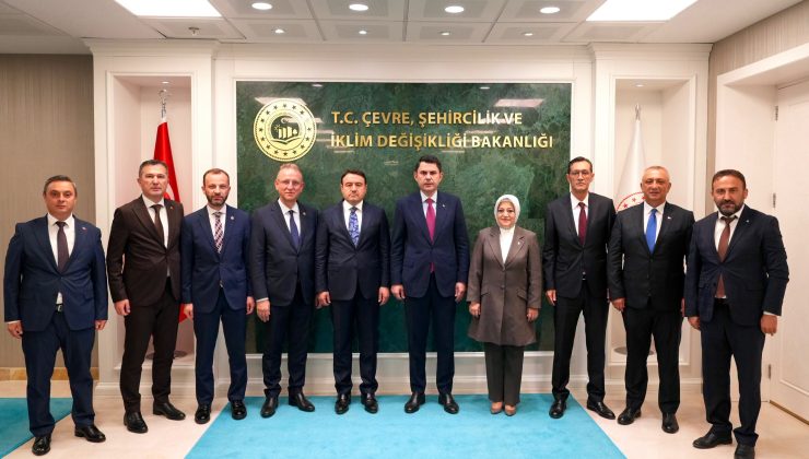 KÜTAHYA HEYETİ BAKAN KURUM’LA BULUŞTU