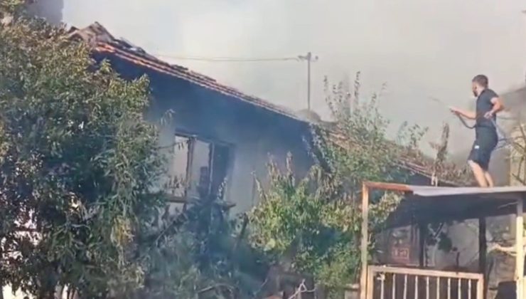 ALEVLERE TESLİM OLAN TEK KATLI EV KÜLE DÖNDÜ