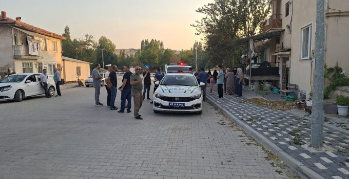 ELEKTRİKLİ BİSİKLET İLE KAMYONET ÇARPIŞTI: 1 YARALI