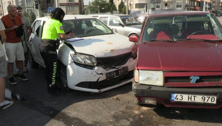 İki otomobil çarpıştı: 1 yaralı