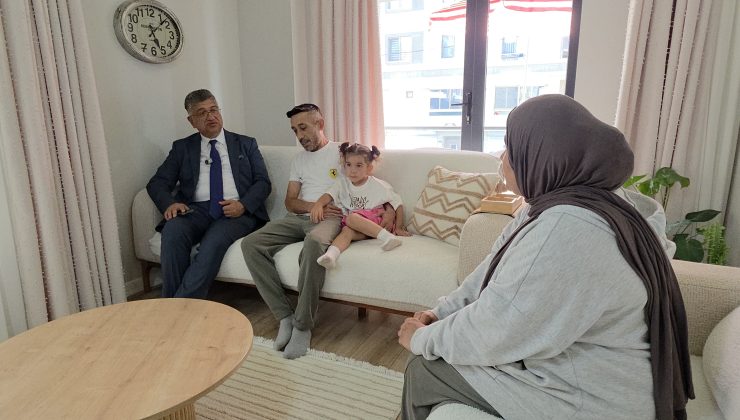 Rektör Kızıltoprak 18 yıl sonra yeniden uyuyabilen Gazi Tüfek’i ziyaret etti