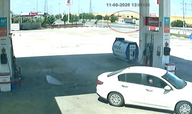 KALP KRİZİ GEÇİREN KÜTAHYALI TIR SÜRÜCÜSÜ KAZA YAPTI