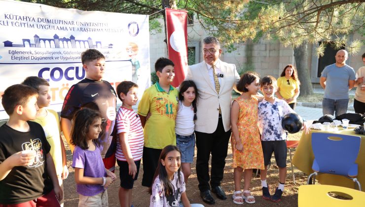 Rektör Kızıltoprak: ‘Merak duygunuzdan ve hayal kurmaktan hiçbir zaman vazgeçmeyin’