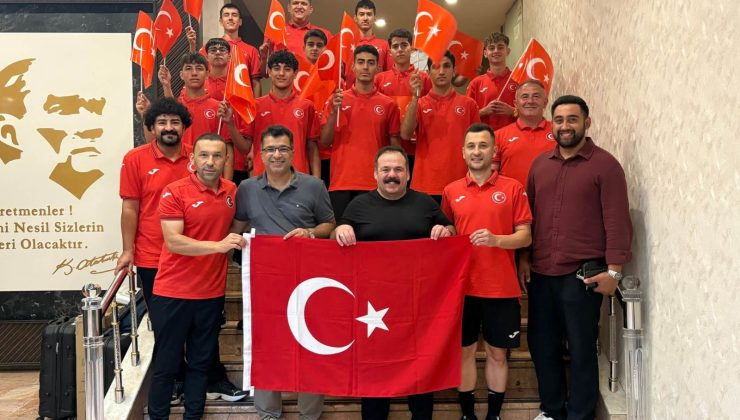 Kütahya Gençlik ve Spor İl Müdürü Küçük, Avrupa’daki milli kafilenin başında