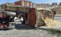 Devrilen traktörün sürücüsü yaralandı