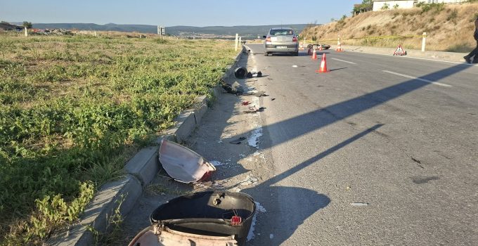 Otomobilin çarptığı elektrikli bisikletin sürücüsü hayatını kaybetti