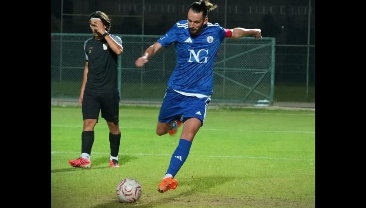 Kütahyaspor Yalova FK karşısında 3 golle kazandı