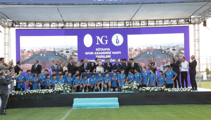 KÜTAHYASPOR İÇİN TARİHİ YATIRIMIN TEMELİ ATILDI