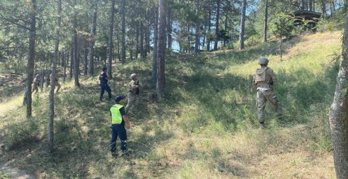 Jandarma ekiplerinden yangın riskine karşı ormanlarda denetim