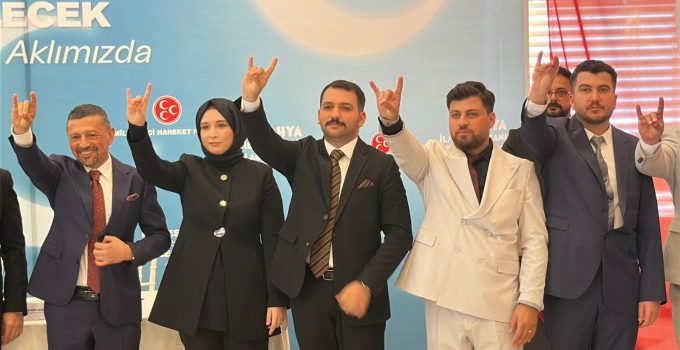 MHP MERKEZ İLÇE’DE KONGRE COŞKUSU: SELMAN TUĞ’DAN ‘TEK YUMRUK’ MESAJI