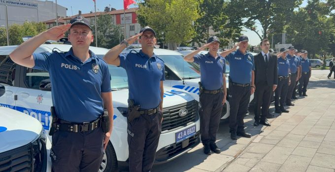 KÜTAHYA EMNİYETİ’NE 37 YENİ ARAÇ TÖRENLE TESLİM EDİLDİ
