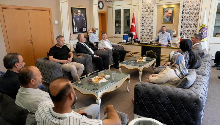 AK Parti İlçe Başkanlarından Başkan Derin’e ziyaret