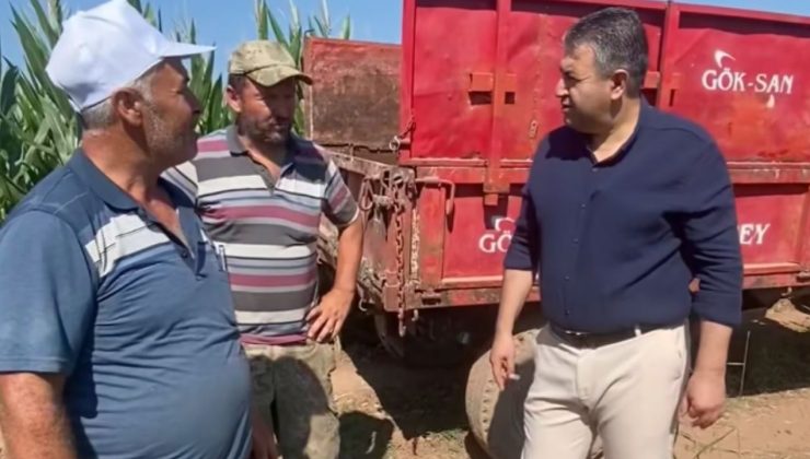 Başkan Akel, üreticilerle tarlada bir araya geldi