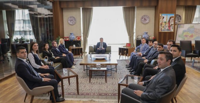 Vali Musa Işın ilçe kaymakamlarıyla bir araya geldi