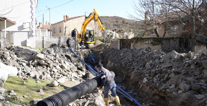 Mahalle sakinlerinin yıllardır beklediği altyapı çalışmaları tamamlandı