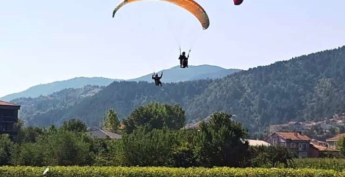 Simav Eynal Havacılık Festivali renkli anlara sahne oldu