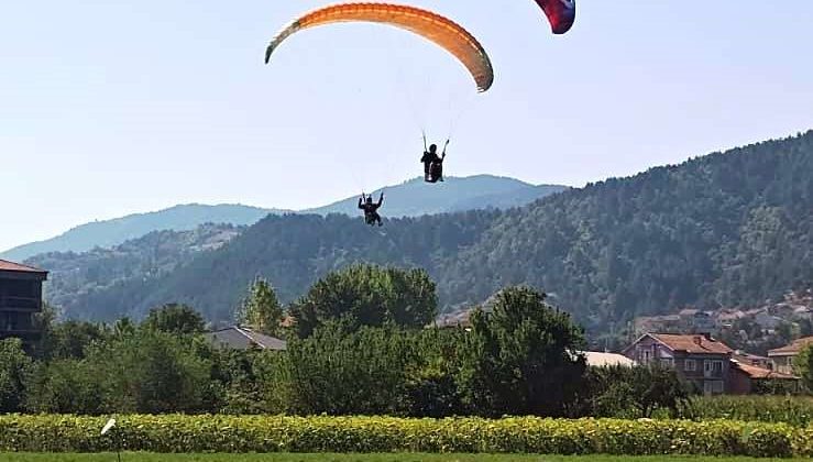 Simav Eynal Havacılık Festivali renkli anlara sahne oldu