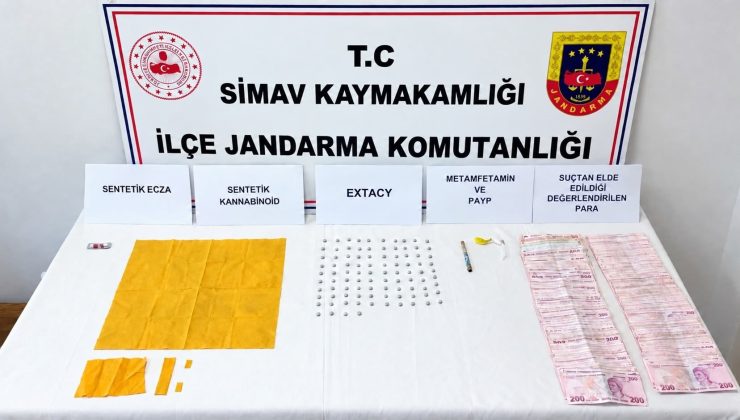 Simav’da jandarmadan uyuşturucuya geçit yok