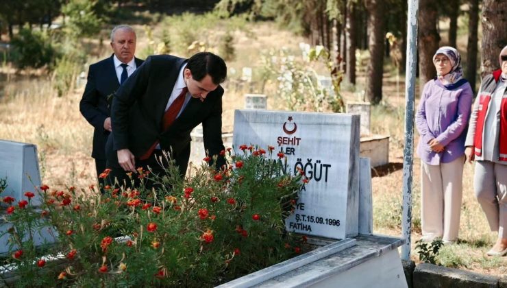 Şehit Ayhan Öğüt, şehadet yıl dönümünde dualarla anıldı