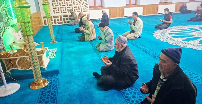 Mevlid-i Nebi ve Gaziler Gününe özel sabah namazı buluşması