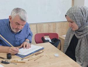 Kütahya’da ‘Hüsn-i Hat Kursu’na büyük ilgi