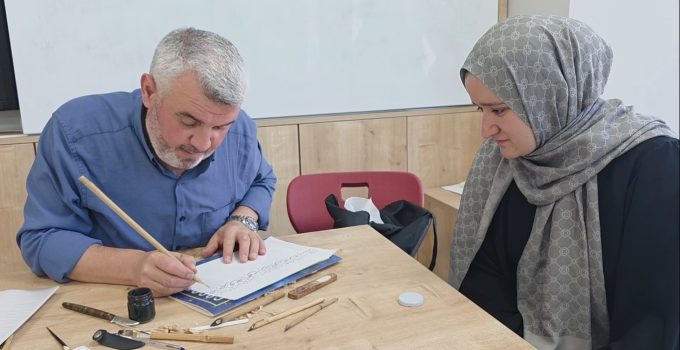 Kütahya’da ‘Hüsn-i Hat Kursu’na büyük ilgi