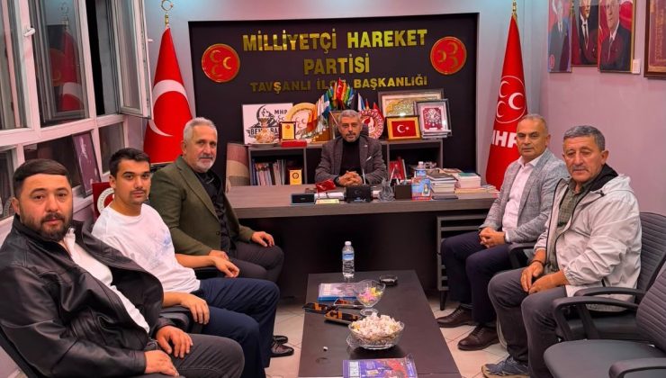 Feribot kazasında yaralanan Akkaya ailesinden MHP’ye teşekkür ziyareti