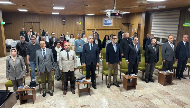Arkeoloji dünyasından bilim insanları Tavşanlı’da bir araya geldi