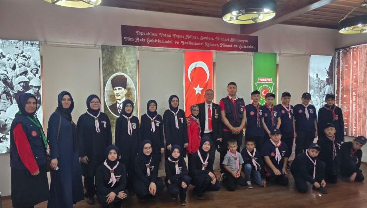 İzciler gazilerle bir araya geldi