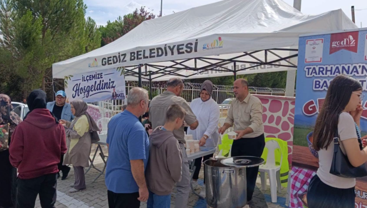 Gediz’e gelen öğrencilere ve ailelerine sıcak karşılama