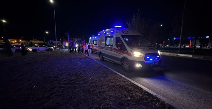 HAFİF TİCARİ ARAÇLA BİSİKLET ÇARPIŞTI: 1 YARALI